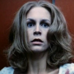 Arquivo:Laurie Strod Halloween 2.png
