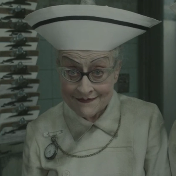 Arquivo:Mulher de Cara Branca 1 - Desventuras em Série (Netflix).png