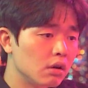 Arquivo:Weak Hero Class 1-Lee Hyun-Bae.jpg