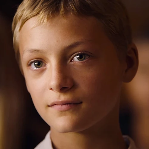 Arquivo:Leo (Close).jpg
