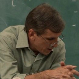 Arquivo:Profesor de historia (HA-DVAL).png