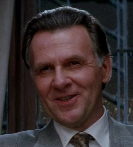 Arquivo:Thomas Griffin.png