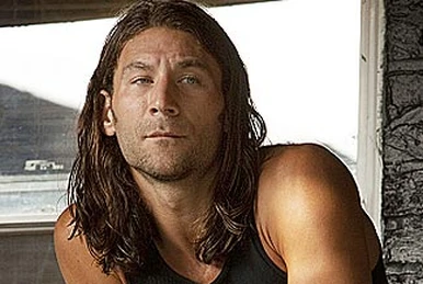 Arquivo:Zach-mcgowan-shameless-season-3 29.webp