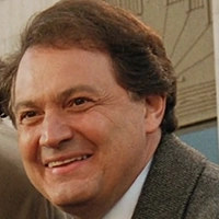 Arquivo:Larry Merrick (Mudança de Hábito).png