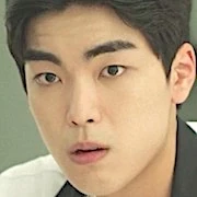 Arquivo:Weak Hero Class 1-Kim Su Gyeom01.jpg