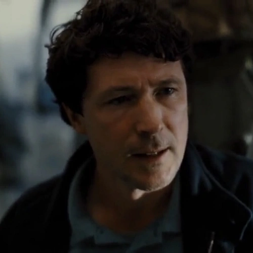 Arquivo:Agente de la CIA - TDKR.png