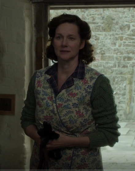 Arquivo:Sra Munro.png