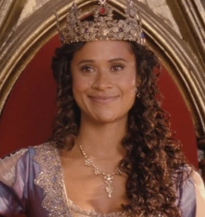 Arquivo:Gwen (Merlin).png