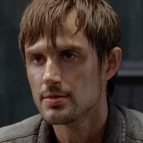 Arquivo:Gareth (TWD).jpg