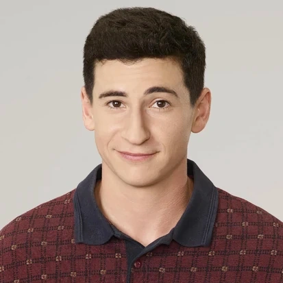 Arquivo:Os Goldbergs - Geoff.png