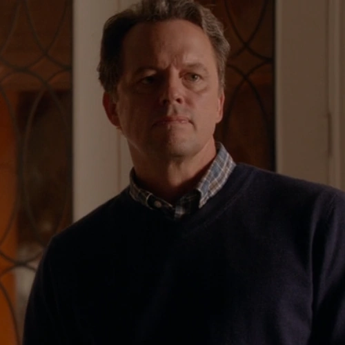Arquivo:Clark Ulrich.png