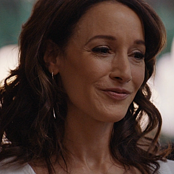 Arquivo:Karen Scott-After.png
