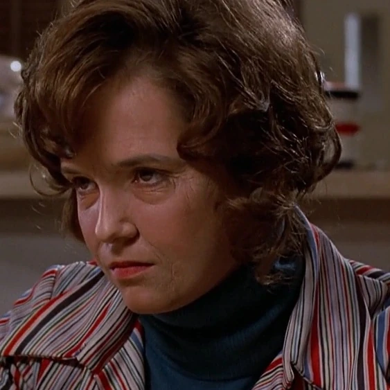 Arquivo:Lorraine Baines McFly 2 De Volta para o Futuro.jpg