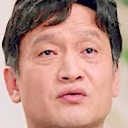 Arquivo:Professor Hwang Guk-Geon.png