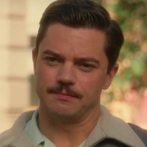 Arquivo:Howard Stark (AGC).png