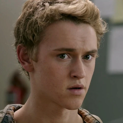 Arquivo:Jake (Nowhere Boys).jpg