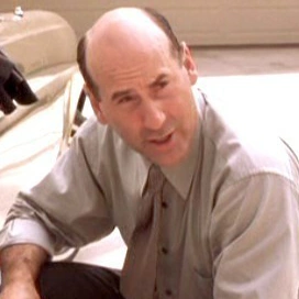Arquivo:Sr. Farrell.png