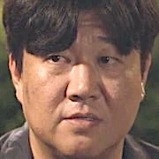 Arquivo:Doubt-Hwang Jae-Yeol.jpg