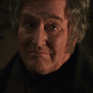 Arquivo:HP2CornélioFudge.png
