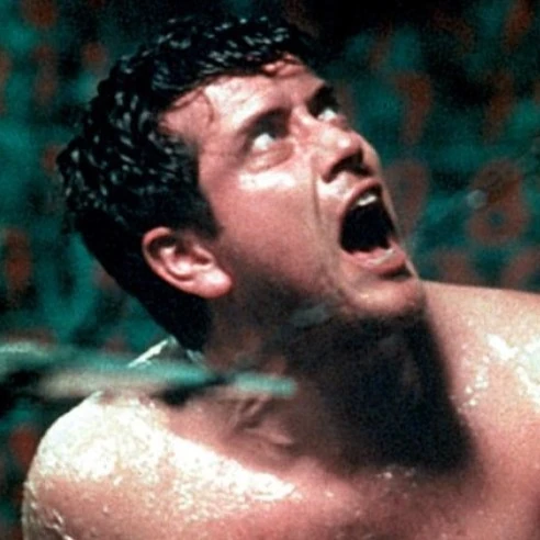 Arquivo:Mark Wilson saw.jpg