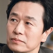 Arquivo:Kim Min-Sang - AJDV.jpg