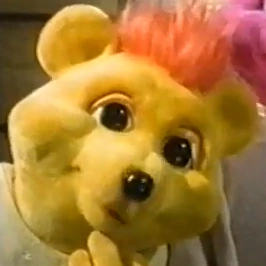 Arquivo:Capitão Urso Azul - Urso amarelo.png