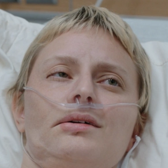 Arquivo:Vera (The Pitt).png