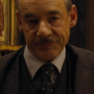 Arquivo:HP4BartyCrouch.png