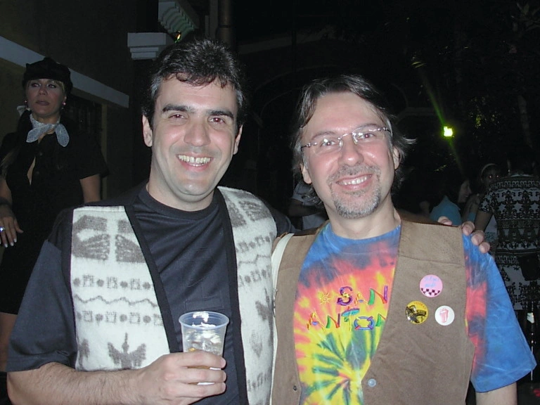 Arquivo:Alex Morales 2006.png