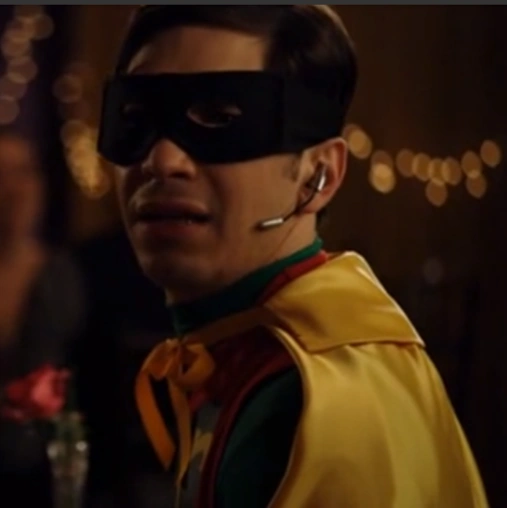 Arquivo:Movie 43 Robin.png