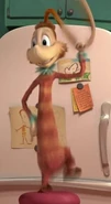 Arquivo:Samantha Droke as Holly (Voice).webp