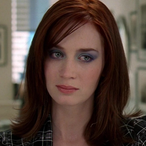 Arquivo:DWP-EmilyCharlton.png