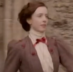 Arquivo:FBTCOGMinervaMcGonagall.png
