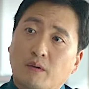 Arquivo:Kim Tae-Hyang - Celebrity.jpg