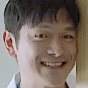 Arquivo:Hospital Playlist-Lee Ji-Hoon.jpg