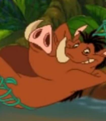 Arquivo:Pumbaa-the-lion-king-disneys-activity-center.jpg