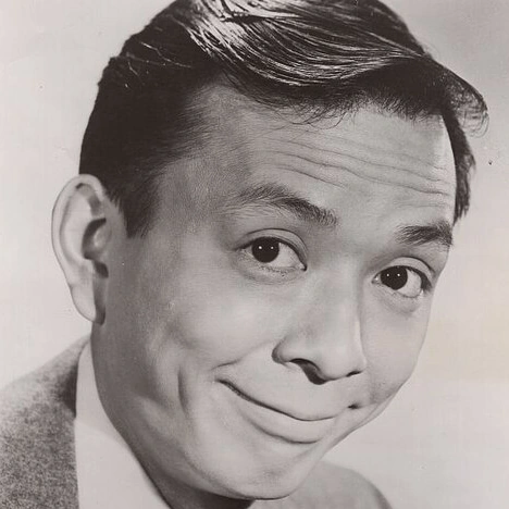 Arquivo:Charlie Chan 1957 - Barry Chan.png