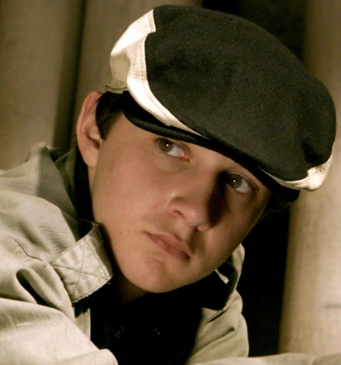 Arquivo:Chas Kramer (C-2005).png