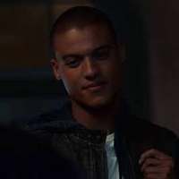 Arquivo:Topher Runaways.png