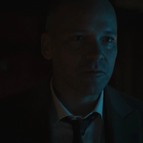 Arquivo:Batman2022GilColson.png