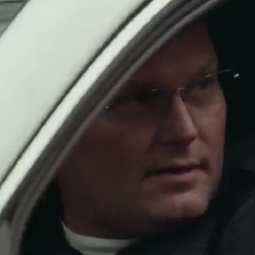 Arquivo:Policia - Good Time.png
