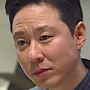 Arquivo:Extracurricular-Kim Young-Pil.jpg