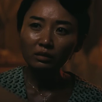 Arquivo:Grace Chow (P).png