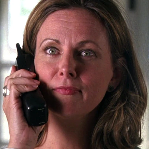 Arquivo:Sra. Wedel (Mean Girls).jpg