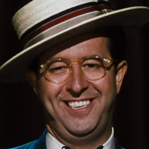 Arquivo:Modelos 1944 - Gênio.png