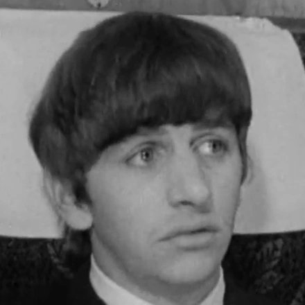 Arquivo:Ringo.Starr.1964.png