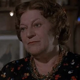 Arquivo:AnAmericanWerewolfinLondon1981Garçonete.jpg