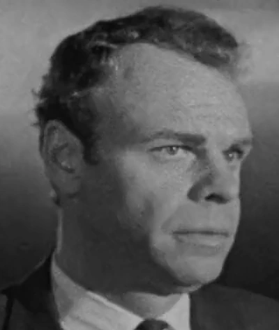 Arquivo:Mr. Staines.png