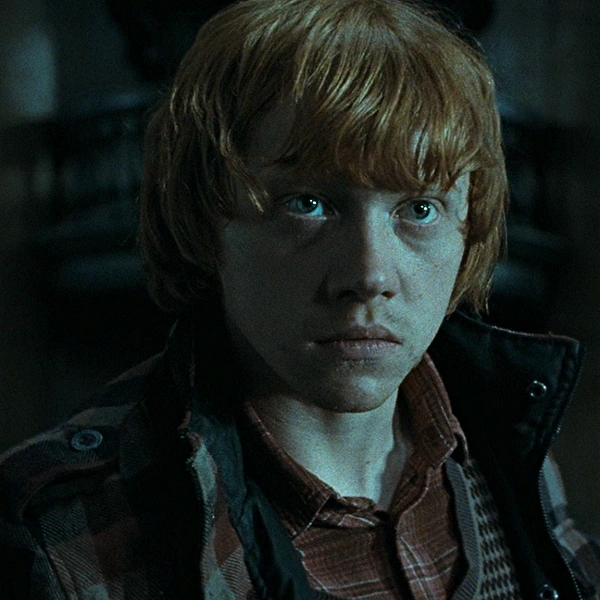 Arquivo:Rony Weasley (Harry Potter e as Relíquias Parte 1).png