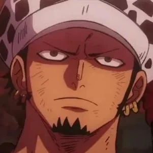 Arquivo:Trafalgar Law (OP-S).jpg